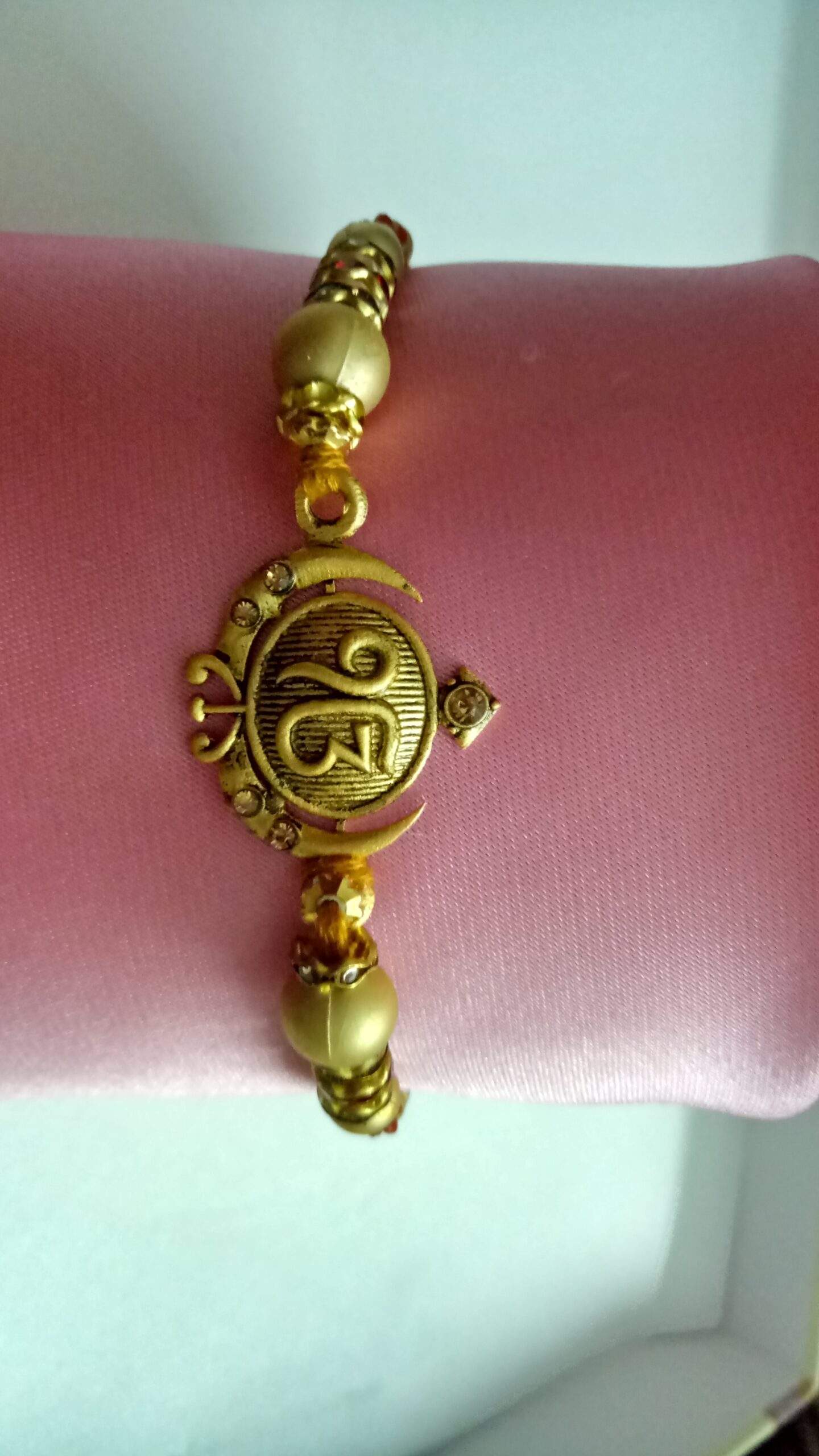 Metallic ੴ (Ik Onkar) Rakhi - Image 4
